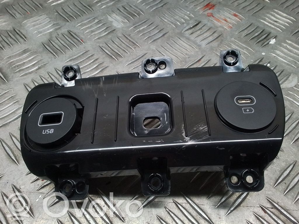 KIA EV6 USB socket connector 