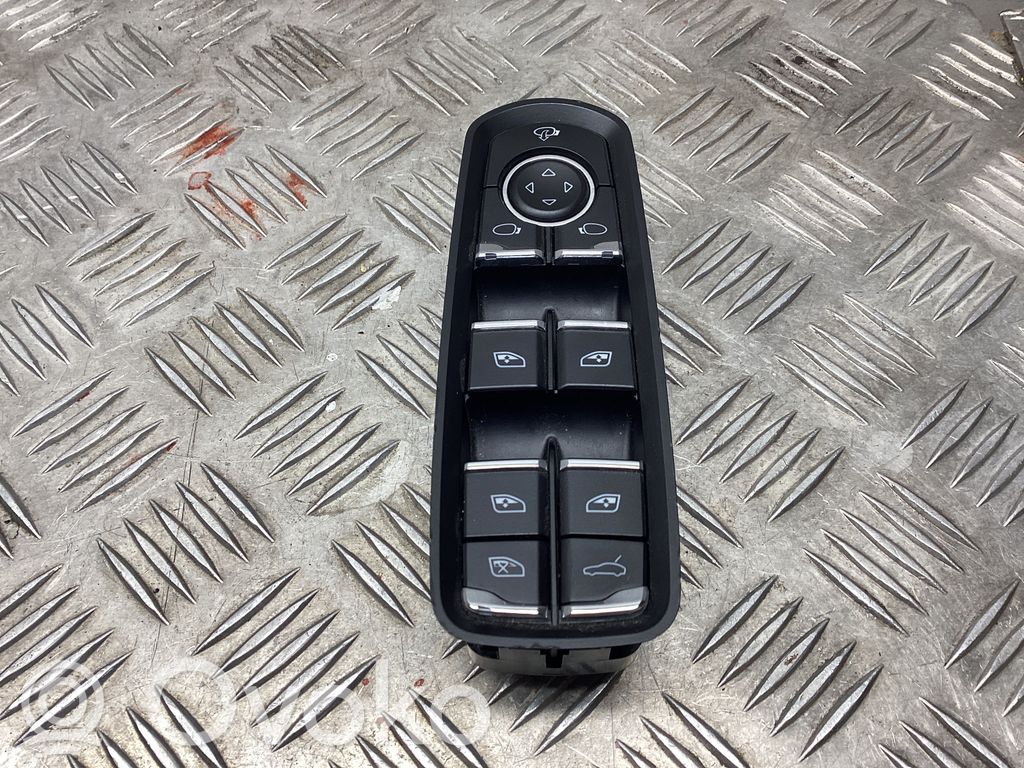 Electric window control switch   7PP959858AF