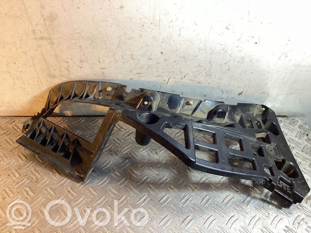 Porsche Macan (95B) Rear bumper mounting bracket 
