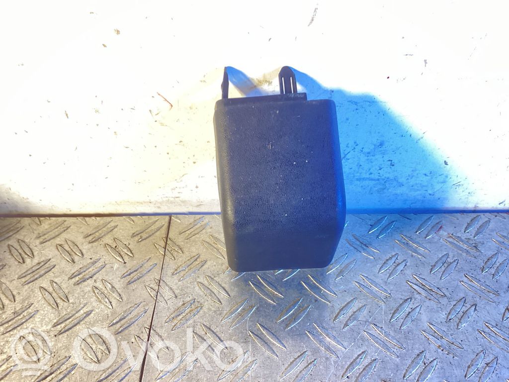 Toyota RAV 4 (XA40) Osłona szyny fotela tylnego 