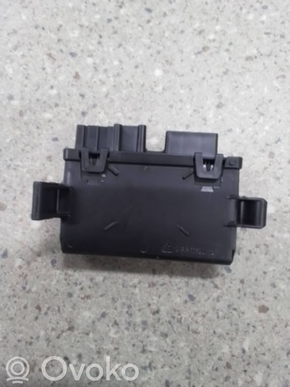 Tailgate/trunk control unit/module   63350AN01B