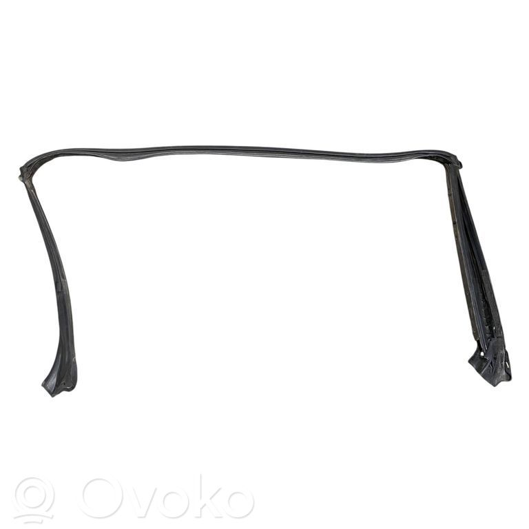 Ford Mustang VI Listwa szyby czołowej / przedniej 