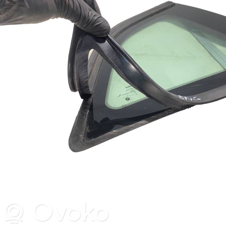 Dodge Challenger Rear side window 