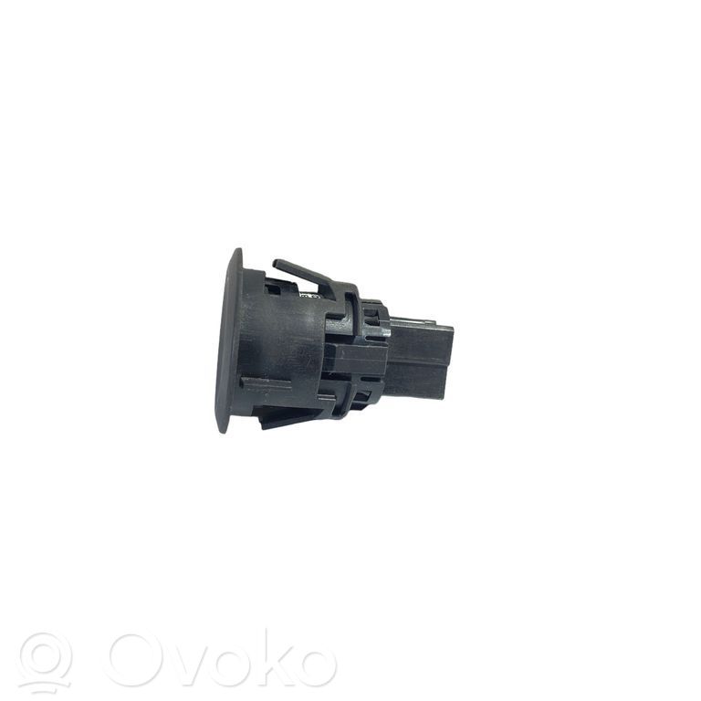 Engine start stop button switch   LJ6BS11584A