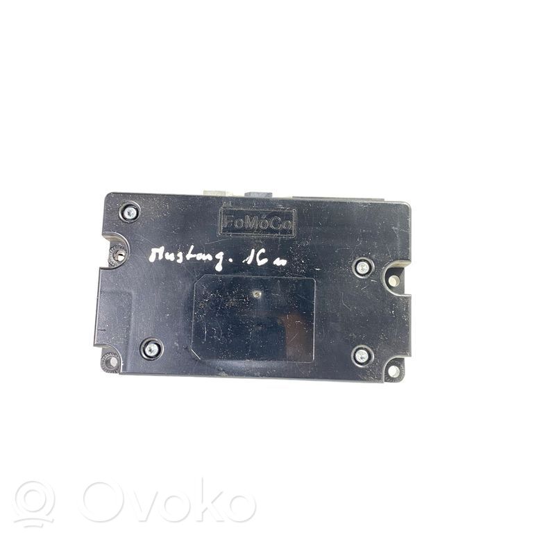 Ford Mustang VI Voice control module 