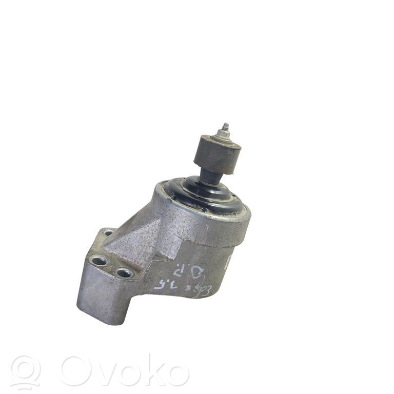Engine mount bracket   DP536F012AD