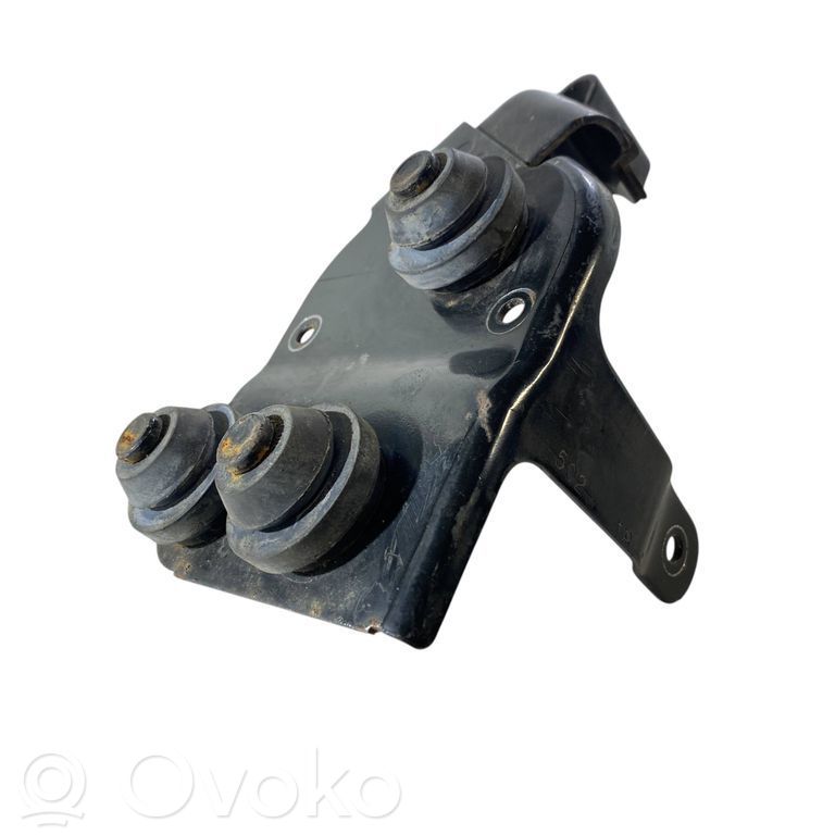 ABS pump bracket   6040940085,68085390AA