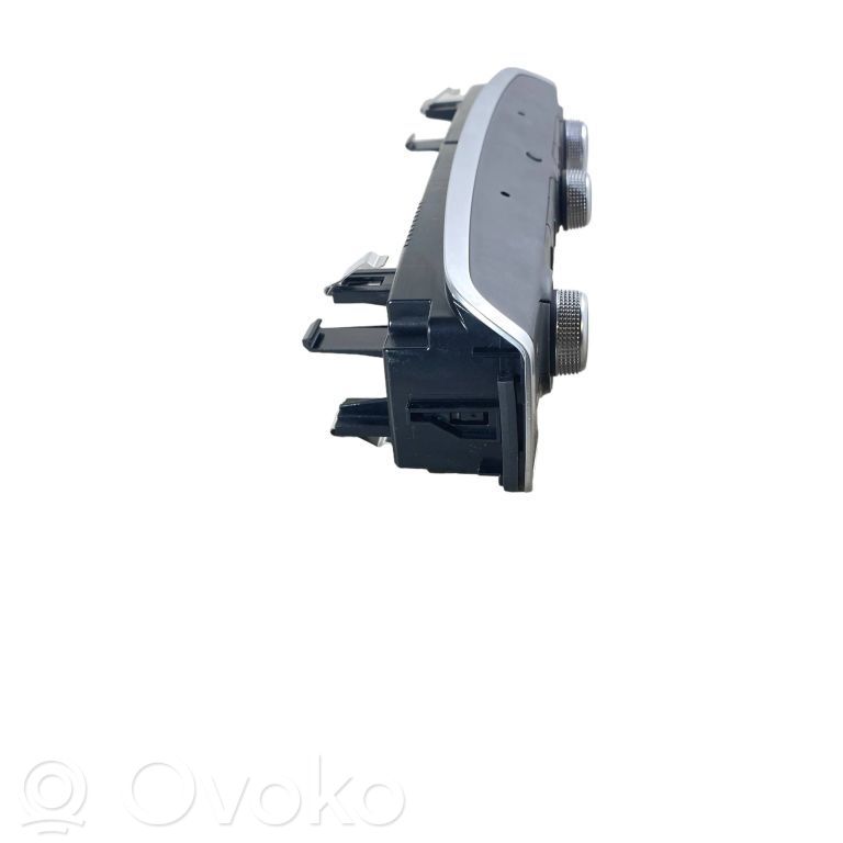 Audi Q3 F3 Climate control unit 