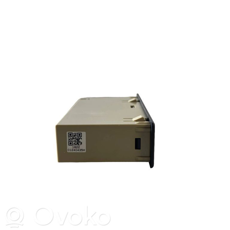USB-pistokeliitin   86257AN00A