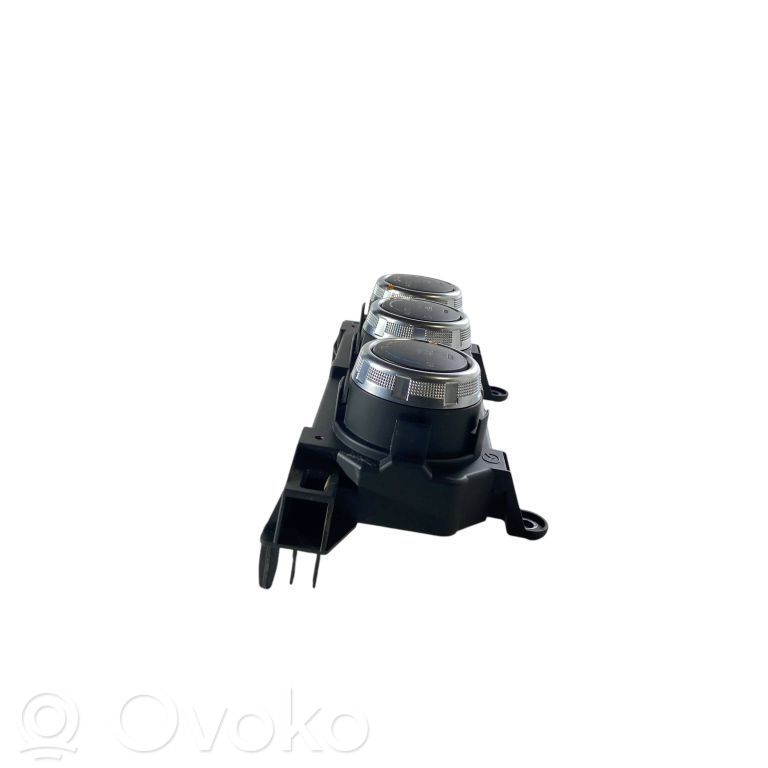 Mazda CX-3 Climate control unit 