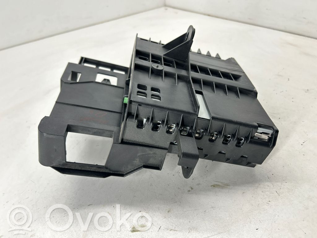 Audi Q5 SQ5 8R GPS navigation control unit/module 