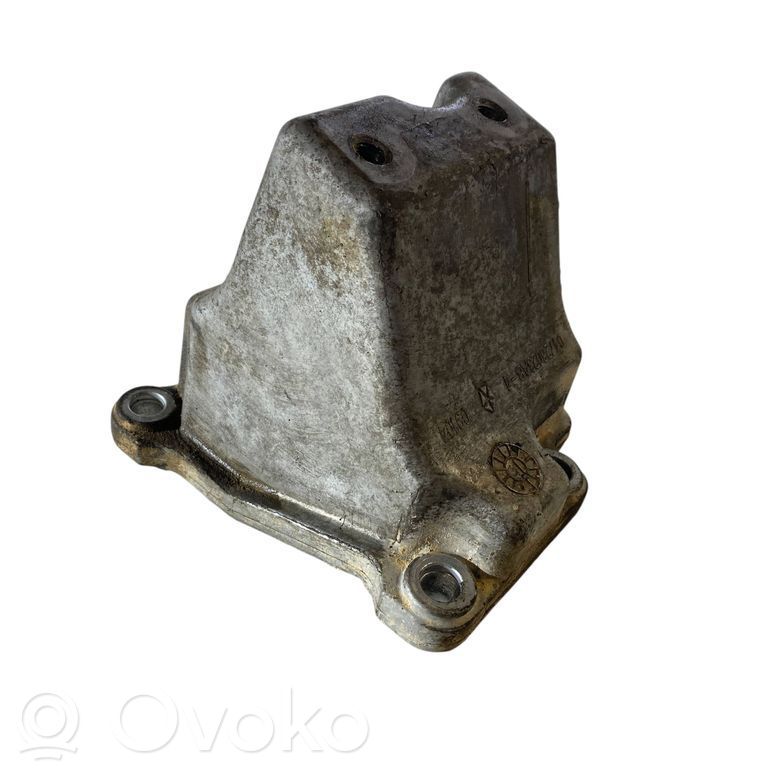 Dodge Charger Engine mounting bracket 
