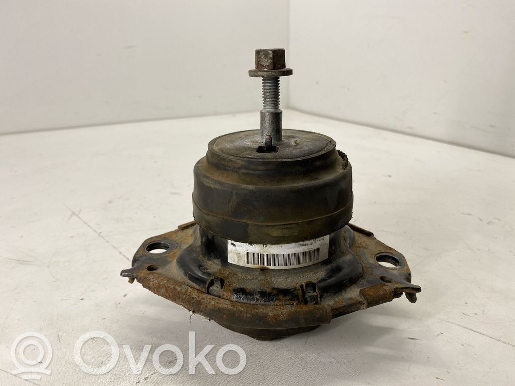 Engine mount bracket   68252518AA