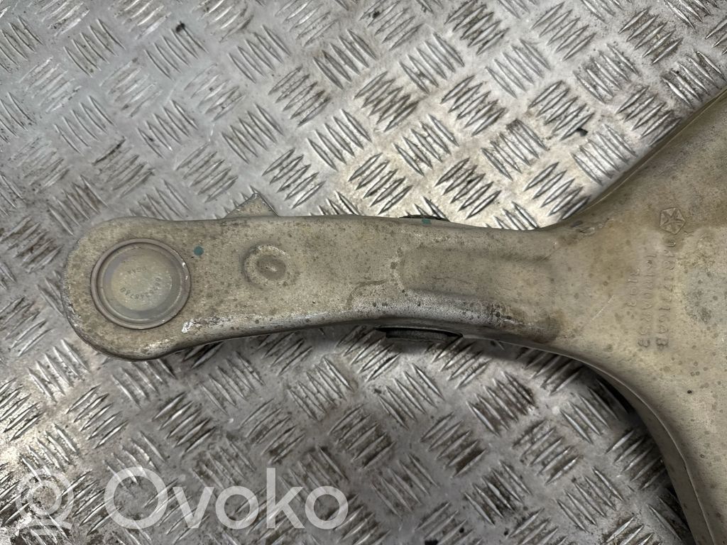 Dakša   68282728AD,04877716AB,4877660AB