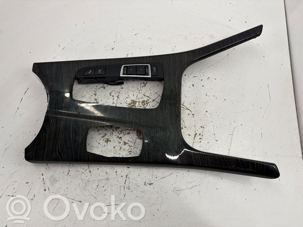 BMW X3 F25 Ātrumu pārslēgšanas sviras dekoratīvā apdare (plastmasas) 
