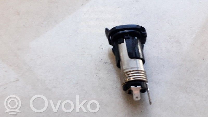 Cigarette lighter