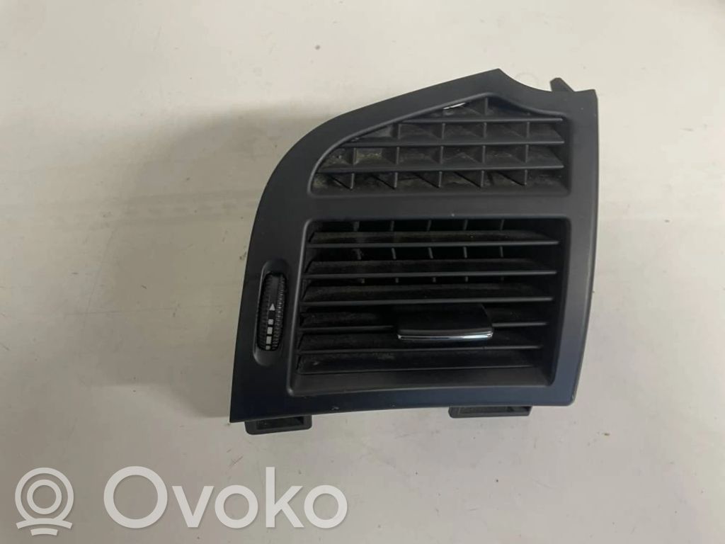 Mercedes-Benz S W221 Rejilla de ventilación central del panel