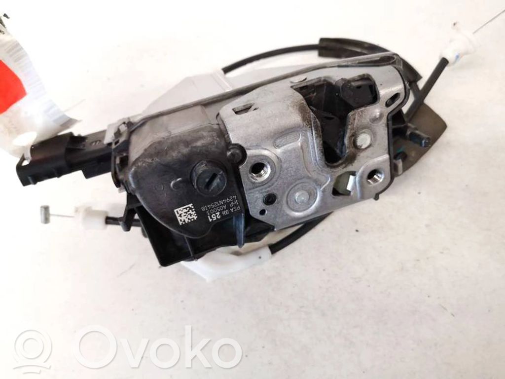 Citroen C3 Takaoven lukko 