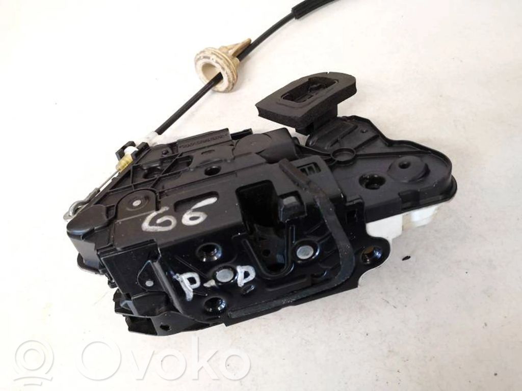 Etuoven lukko   5K2837016B,5K2837016B