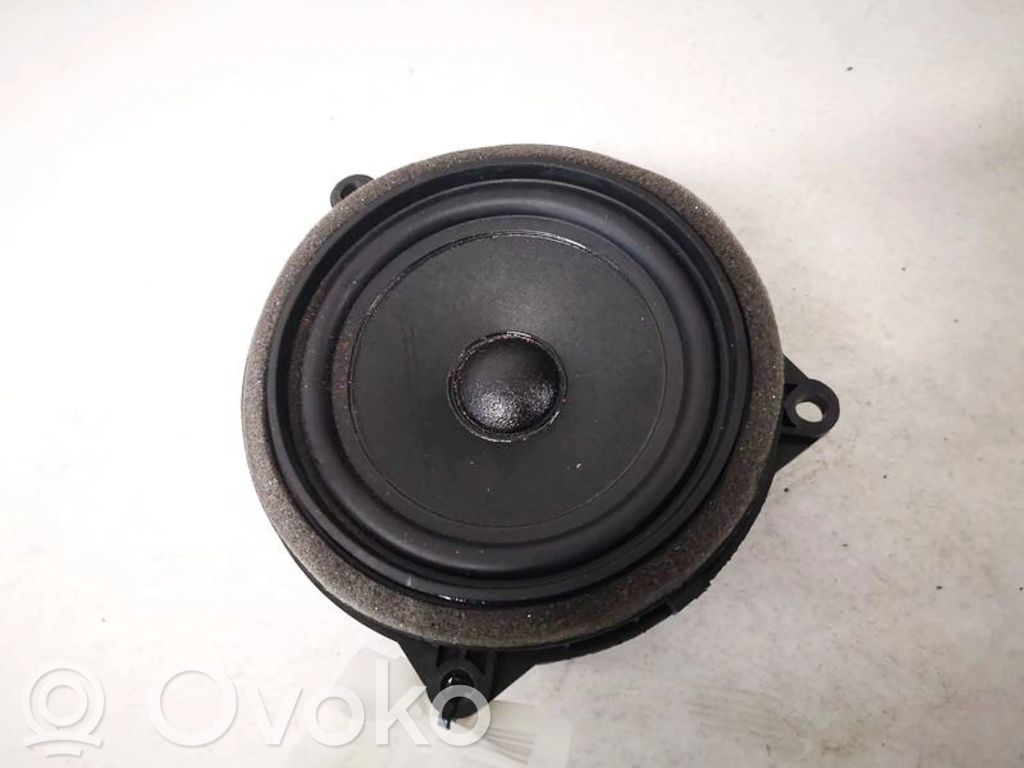 BMW 2 F22 F23 Altavoz de la puerta delantera 