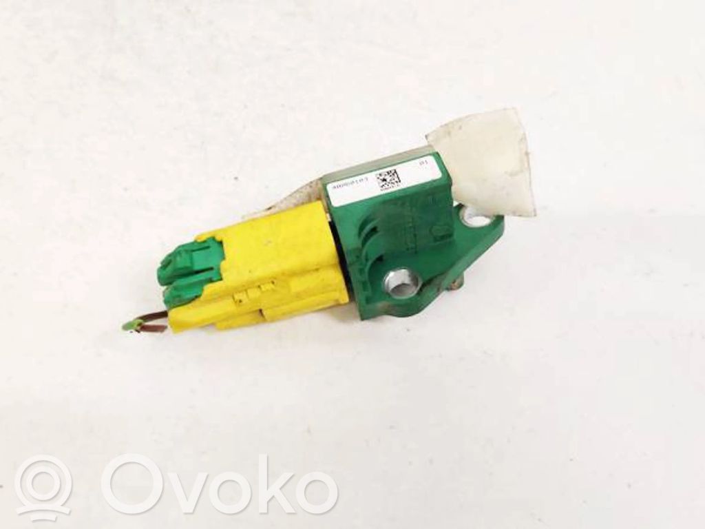 Volkswagen PASSAT B6 Senzor impact/declanșare airbag