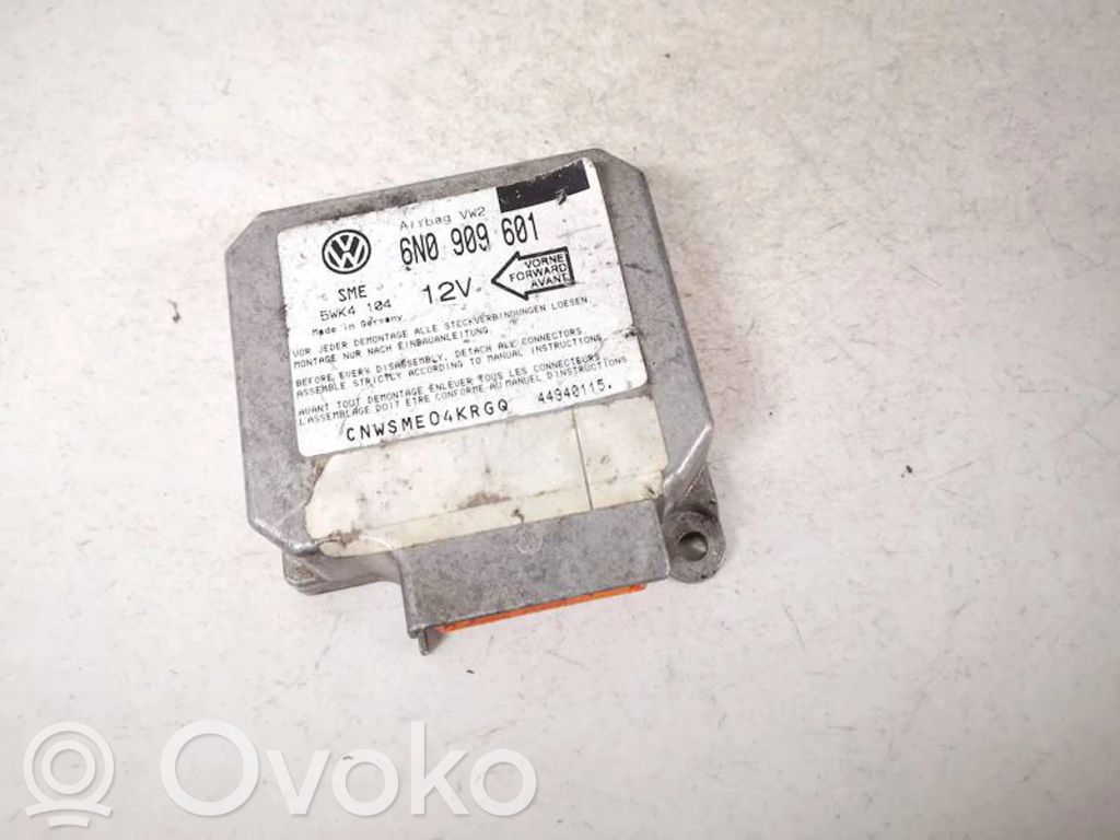 Volkswagen PASSAT B4 Centralina/modulo airbag 
