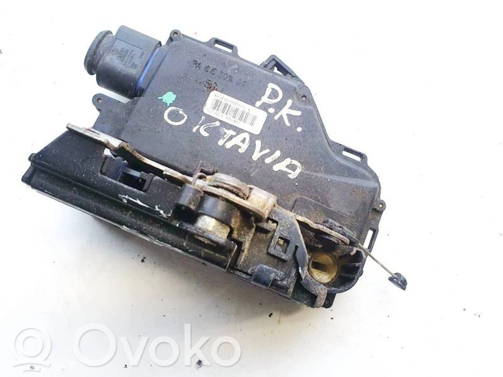 Etuoven lukko   3D1837015,3D1837015