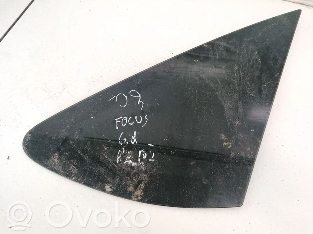 Rear side window