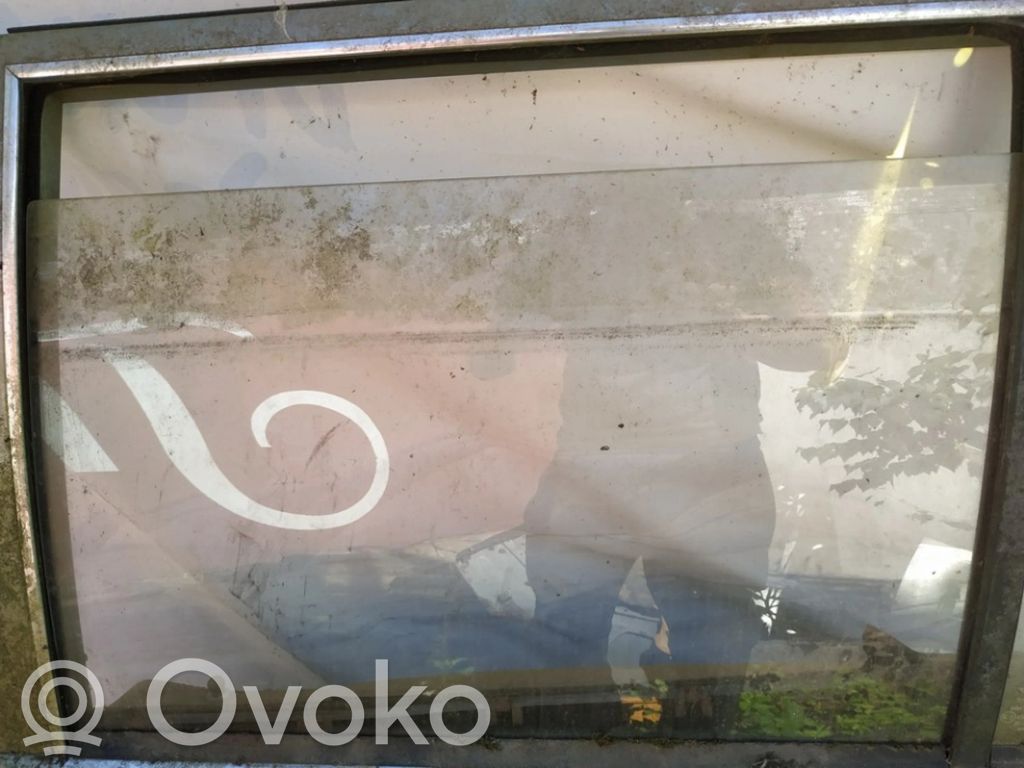 Volvo 740 Geam ușă spate 
