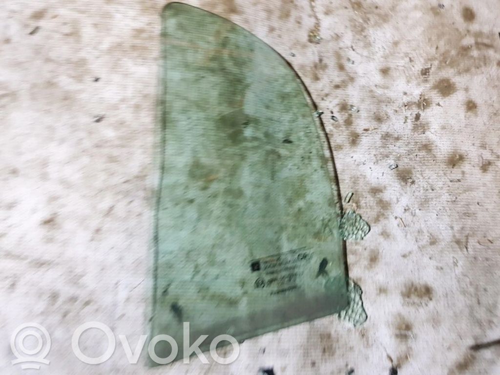 Ventanilla de ventilación de la puerta trasera