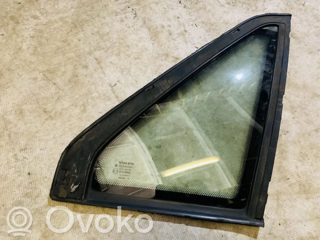 Vidrio lateral trasero