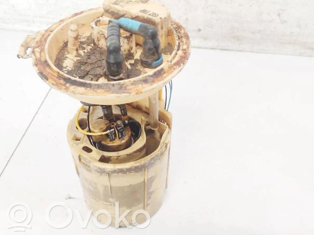 Volkswagen Golf V Pompa carburante immersa