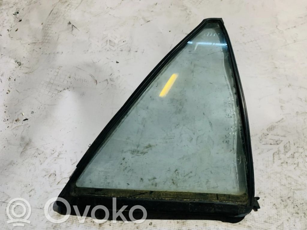 Ventanilla de ventilación de la puerta trasera