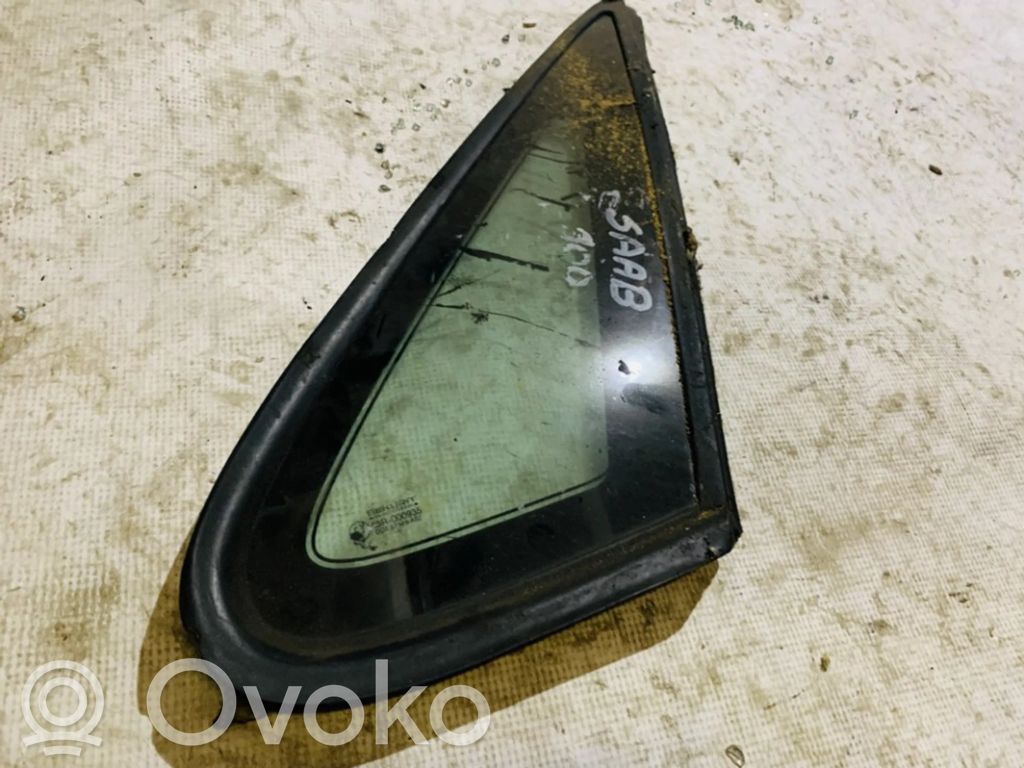 Rear side window
