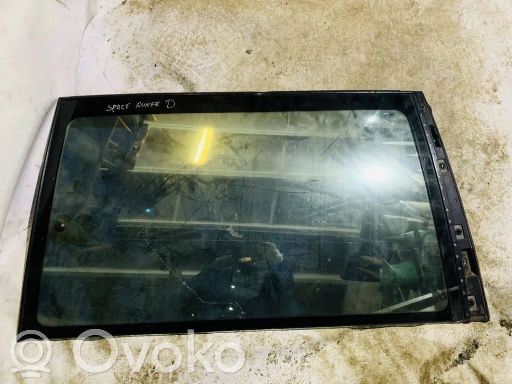 Rear side window