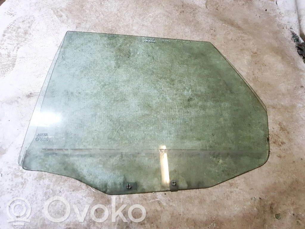 Takaoven ikkunalasi