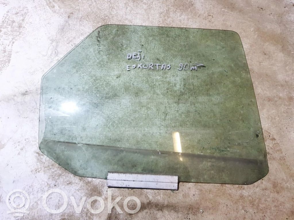 Takaoven ikkunalasi