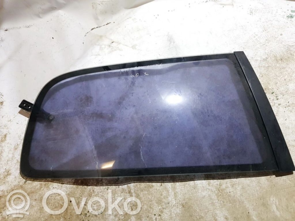 Vidrio lateral trasero