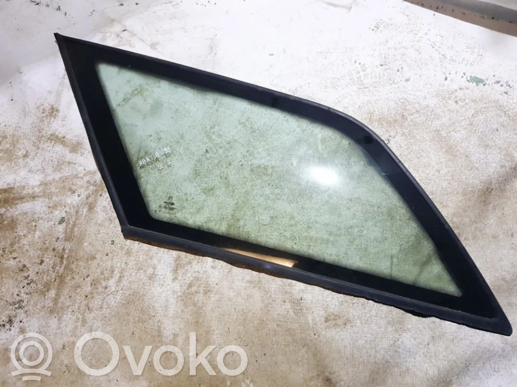 Rear side window