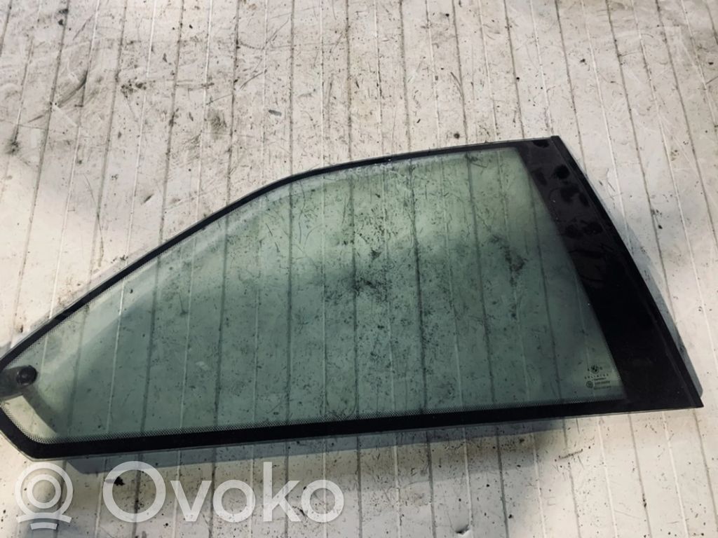 Rear side window