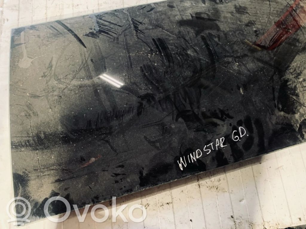 Rear side window