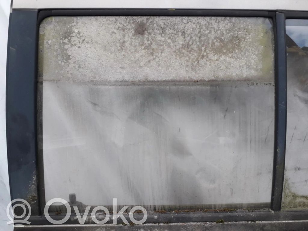 Nissan Prairie Geam ușă spate 
