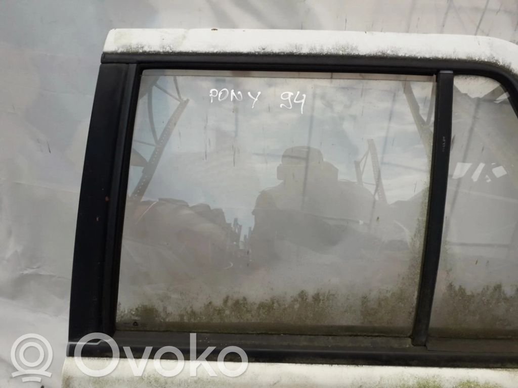 Hyundai Pony Vitre de fenêtre porte arrière