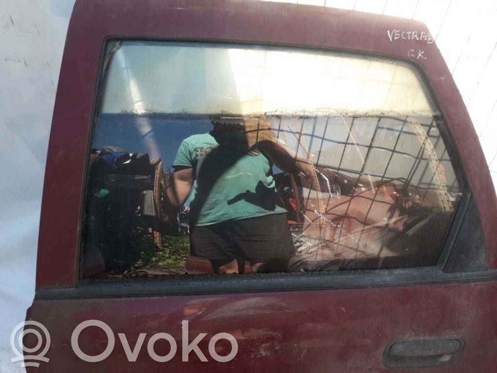 Takaoven ikkunalasi