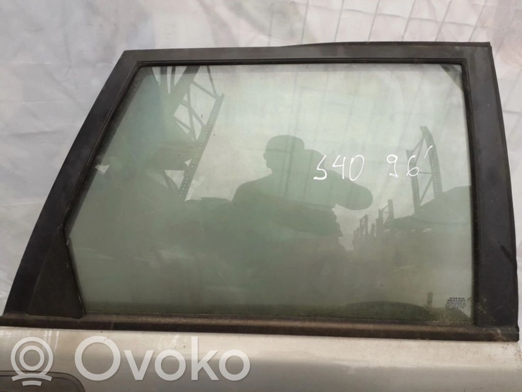 Volvo S40, V40 Luna de la puerta trasera 