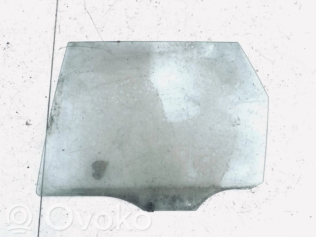 Luna de la puerta trasera