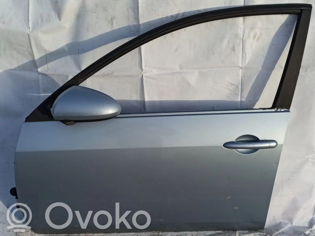 Nissan Primera Portiera anteriore