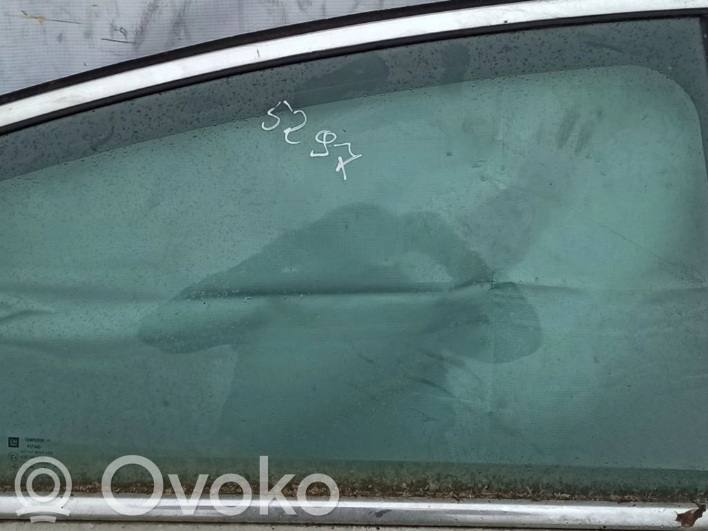 Opel Insignia A Vetro del finestrino della portiera posteriore 