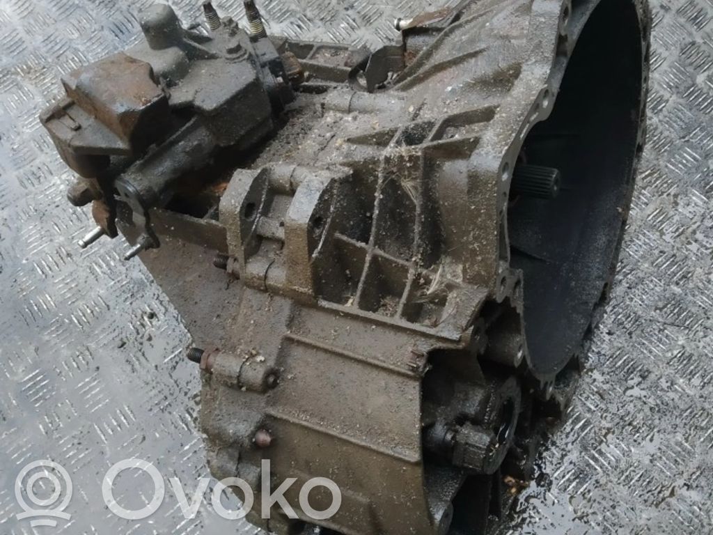 Manualna 5-biegowa skrzynia biegów   97ZT7F096AA,97ZT7F096AA,97ZT7F096AA,97ZT7F096AA,XS7R7002JB