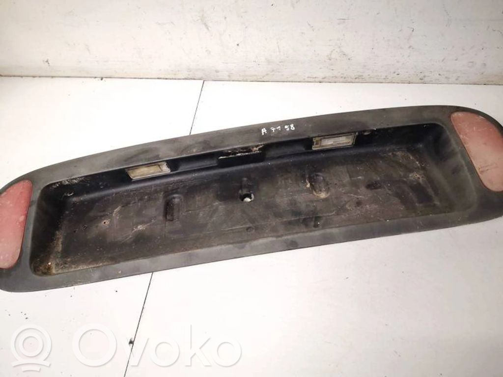 Renault Scenic I Lampă număr cu montare pe hayon 